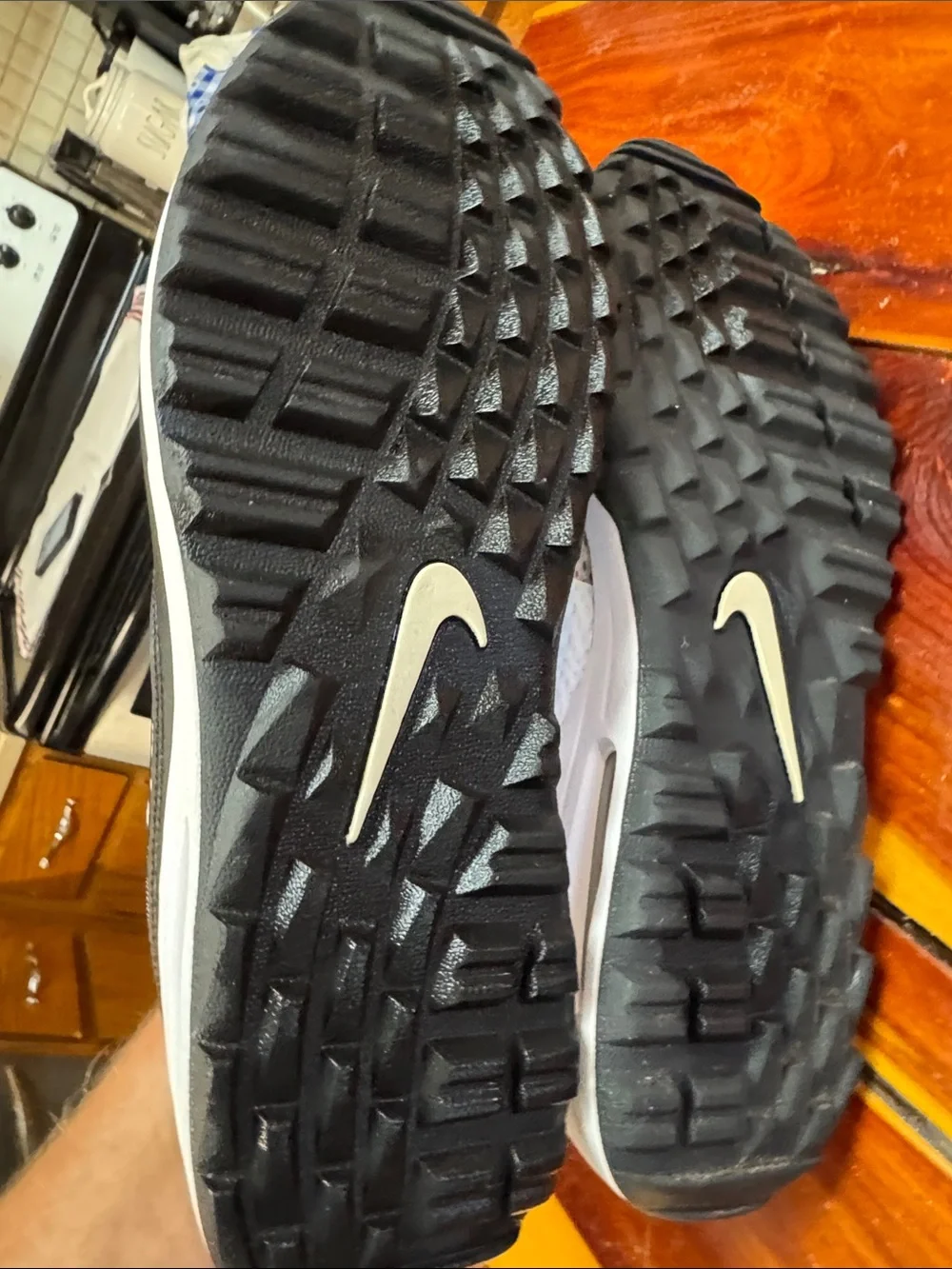 Nike Air Max 1 Men's White Spikeless Golf Shoes